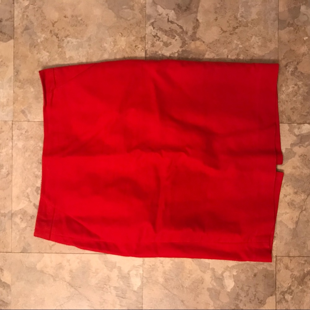 The Limited bold red pencil skirt size 4